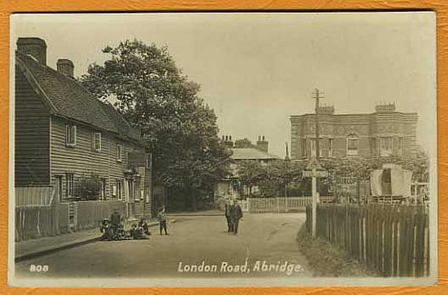 Maltsters Arms, London Road, Abridge.
