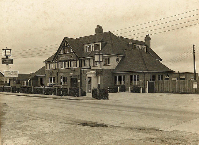Admiral Jellicoe Hotel, High Street, Canvey Island - in 1936
