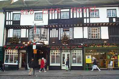 Red Lion, High Street, Colchester 2000
