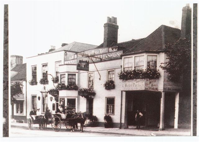 Thatched House, High Street, Epping 1900