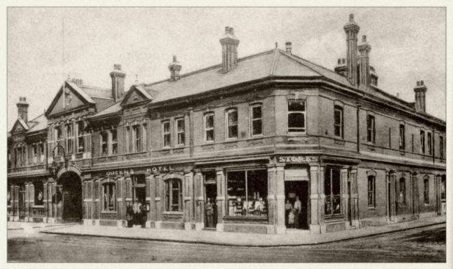Queens Hotel, Junction of Grays High Street and Orsett Road - circa 1914