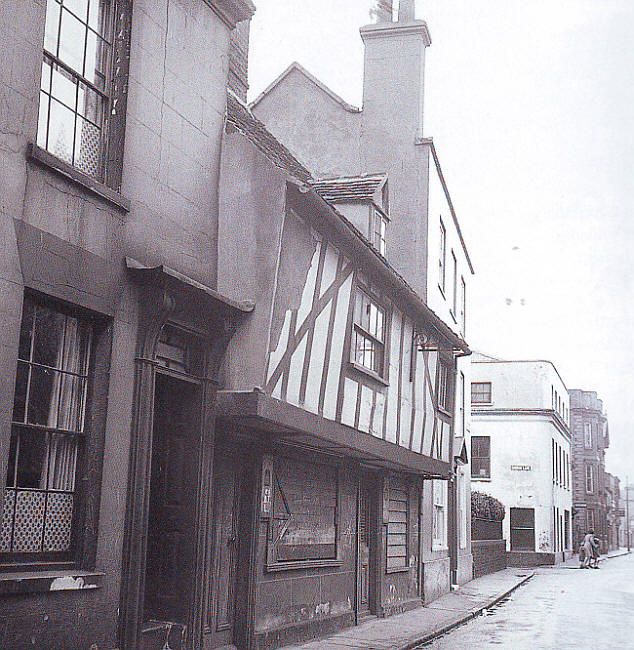 Foresters Arms, Church Street, Harwich - in 1942 shortly after closing