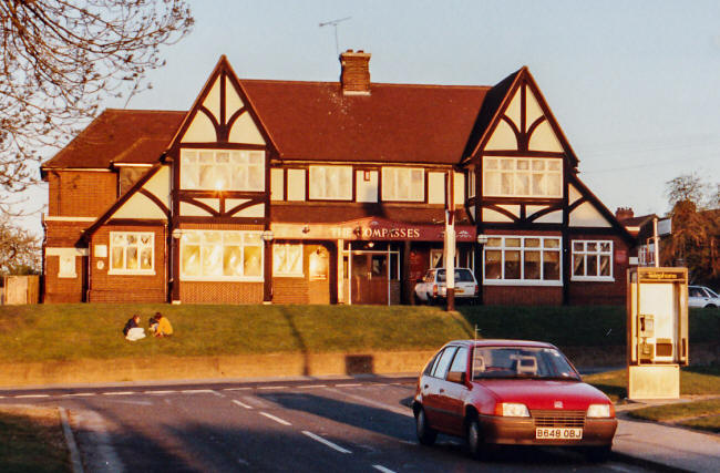 Compasses, Abbs Cross Lane, Hornchurch - in 1990