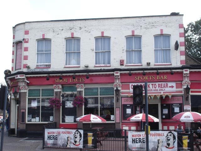 Prince of Wales, 777 High Road, Leyton - in September 2006