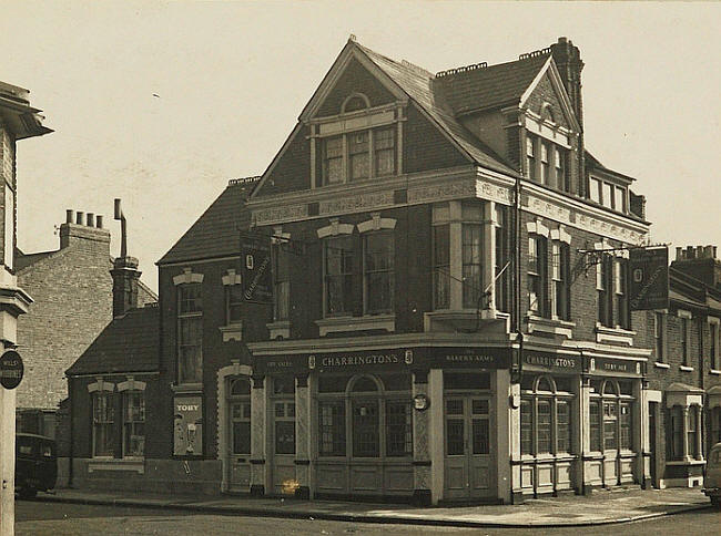 Bakers Arms, 70 Pitchford Street, West Ham E15 - in 1960