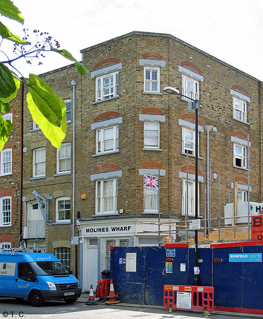 Two Brewers, 98 Narrow Street E14 - in June 2014