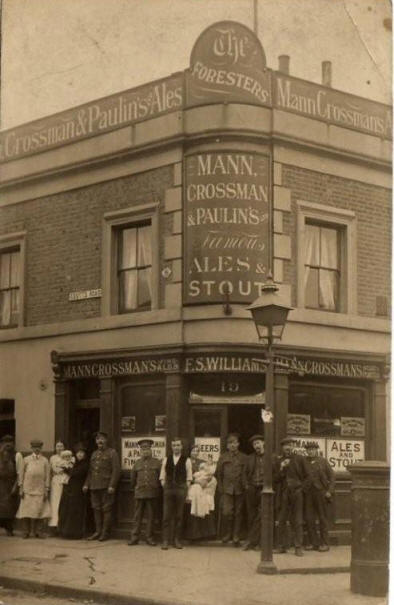 Foresters Arms, 19 Rhodeswell Road, Stepney - in 1914