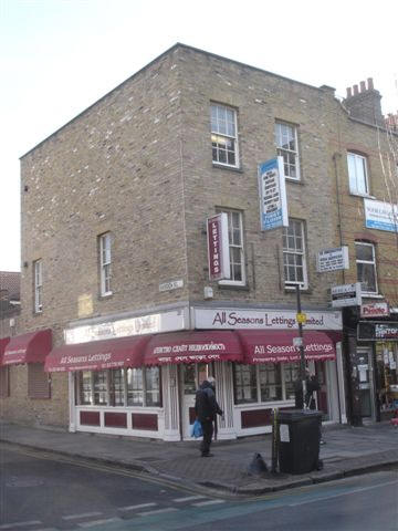 Somerset Arms, 20 New Road - in January 2007