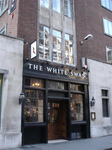 White Swan, 108 Fetter Lane - in January 2007