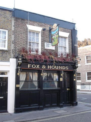 Fox & Hounds, 29 Passmore Street, SW1 - in December 2007
