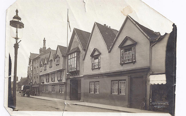 Lion Hotel, High Street, Abingdon - circa 1893