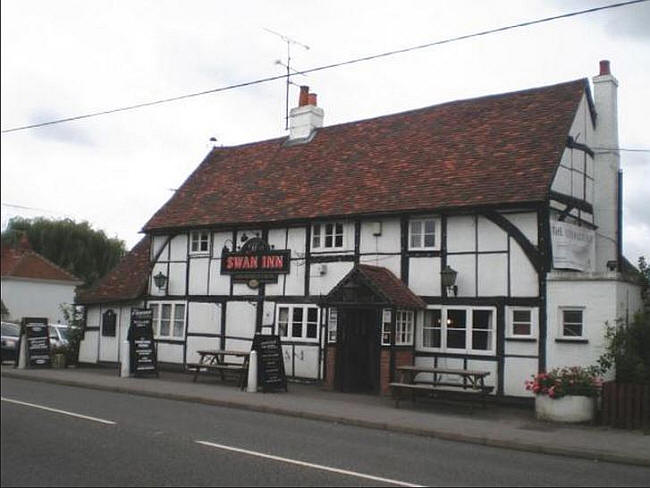 Swan, Arborfield Cross, Wokingham, Berkshire