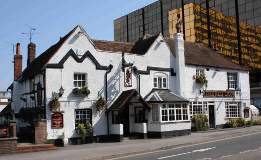 Red Lion, High Street, Bracknell - in April 2009