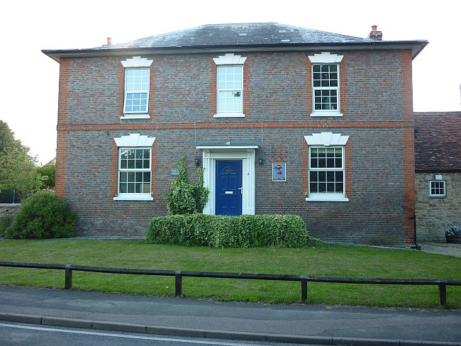 Crown, East Hanney, Wantage - in July 2012 (former pub)