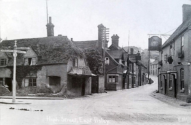 Swan Hotel, High Street, East Ilsley, Newbury, Berkshire