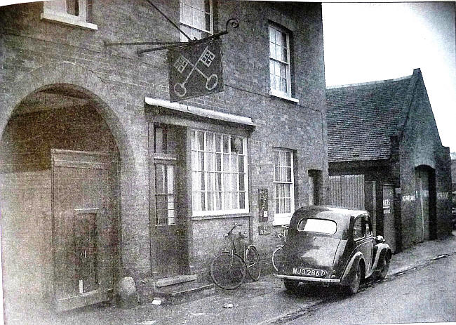 Cross Keys, West Street, Maidenhead - in 1959