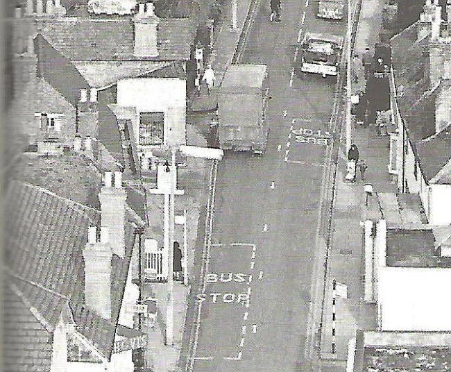 The Grapes, Market Street, Maidenhead - circa 1965