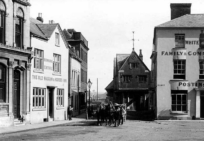 Old Waggon & Horses, Market Place, Newbury in the 1890s