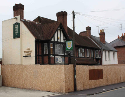 County Arms, 84-88 Watlington Street, Reading - in October 2009