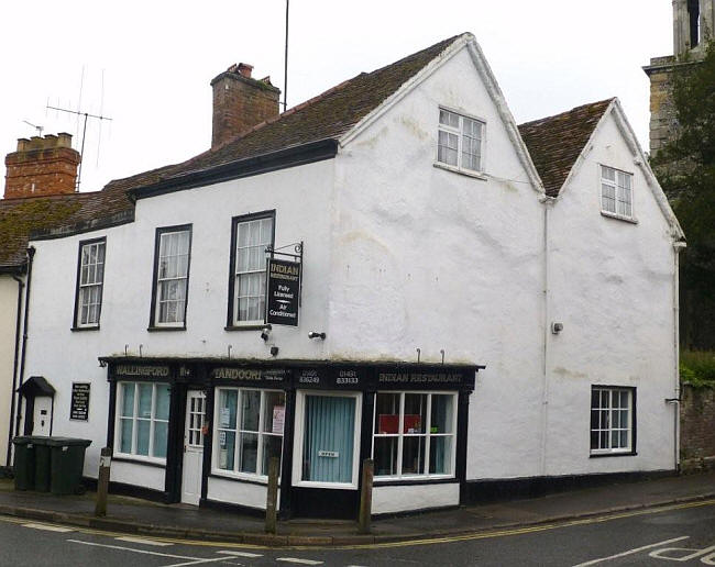 Fleur de Lys, 4 High Street, Wallingford - in May 2013