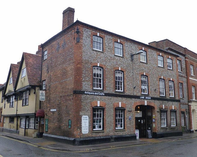 Lamb Hotel, 83 High Street, Wallingford - in May 2013