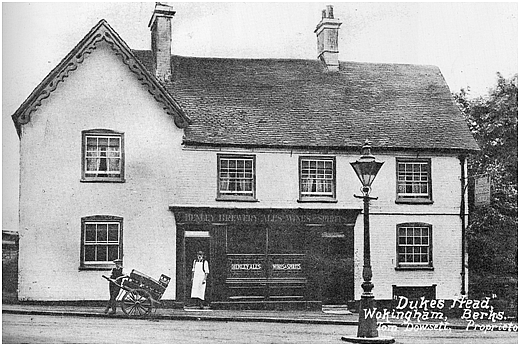 Dukes Head - Proprietor "Tom Dowsett"