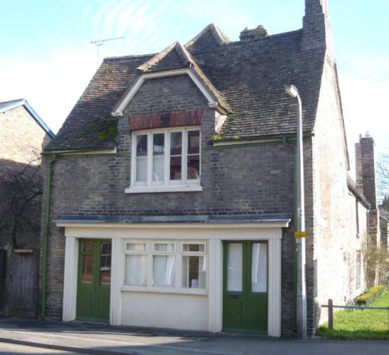 Three Blackbirds, 41 Broad Street, Ely - in February 2009