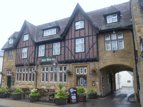 Half Moon Inn, Half Moon Street, Sherborne - in August 2009