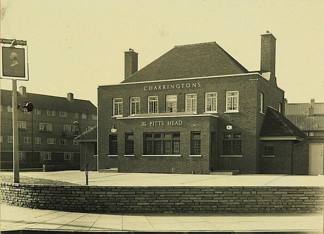 Pitts Head, 43 Pitt Street, Canning Town E16 - in 1956