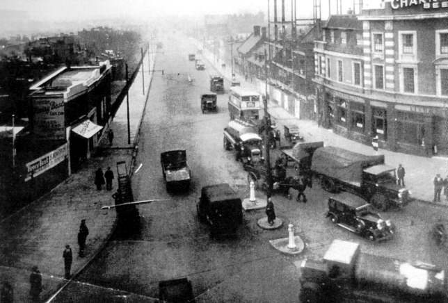 Liverpool Arms, Liverpool Terrace, 14 Barking Road, Canning Town E16 circa 1934