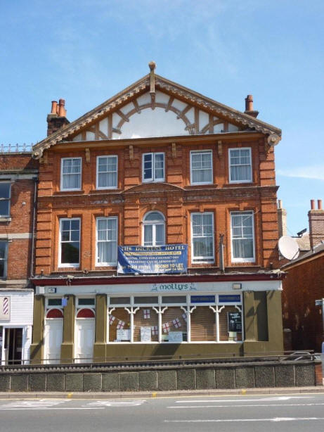 Fountain, 212 Magdalen Street, Colchester - in May 2010