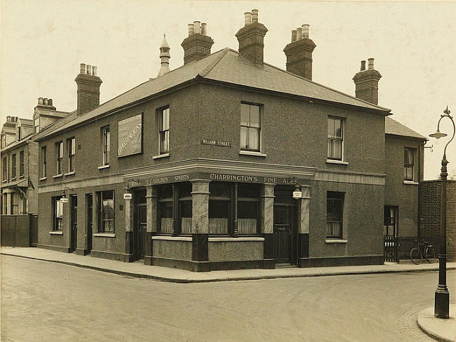 Bricklayers Arms, Bridge Road, Grays Thurrock - in 1936