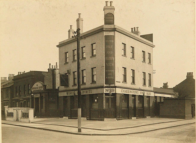Woodhouse Tavern, 119 Harrow Road, Leytonstone - in 1929