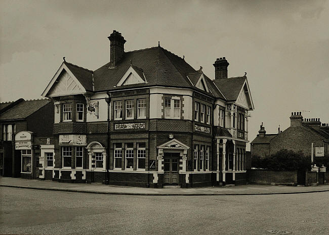 Nelson Hotel, North Road, Southend