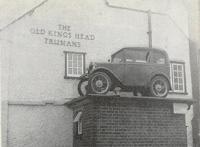 Old Kings Head, in 1969, includes an Austin 7 on the ladies toilet