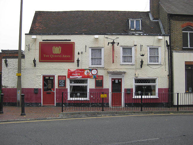 Queens Arms, 15 Market Square, Waltham Abbey - in October 2011