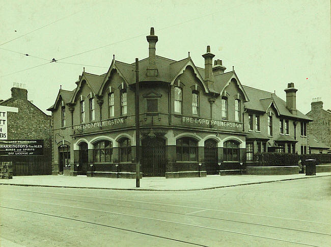 Lord Palmerston, 252 & 254 Forest Road, Walthamstow E15 - in 1927