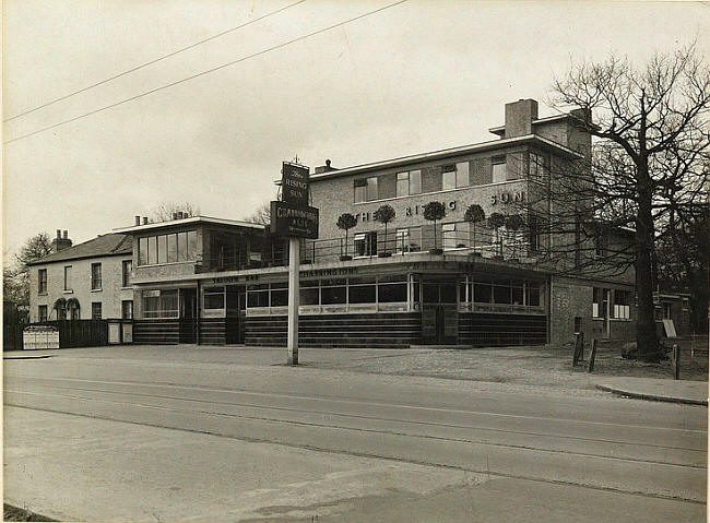 Rising Sun, Woodford New Road, Walthamstow E17 - in 1939