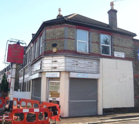 Wine Lodge, 134 Forest Road, E17 - in January 2009