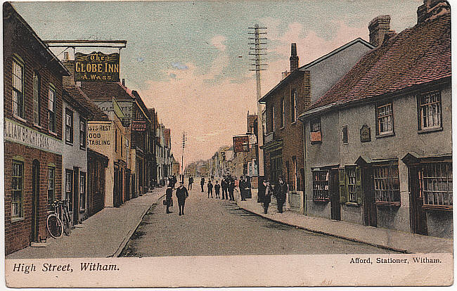 The Carpenters Arms is opposite the Globe - circa 1900
