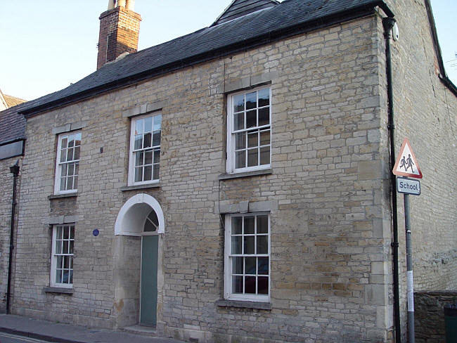 Loyal Volunteer, 27 Gloucester Street, Cirencester - in July 2013