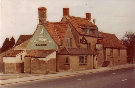 Half Moon Inn, Badminton Road, Coalpit Heath, Bristol BS36 2QJ