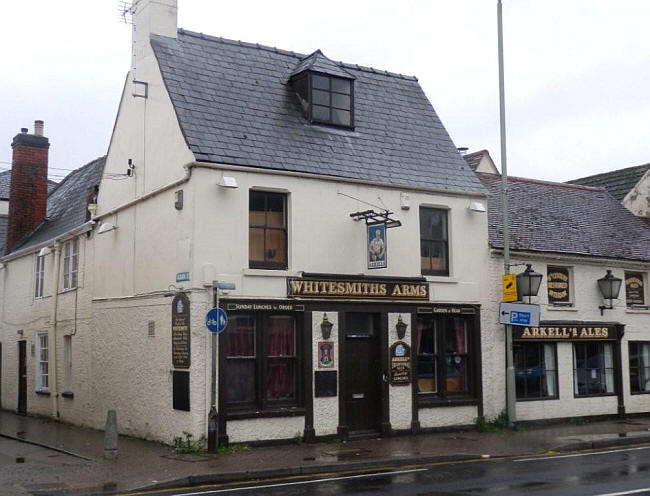 Whitesmiths Arms, 81 Southgate Street, Gloucester - in November 2012