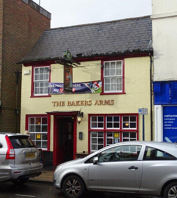 Bakers Arms, 30 - 32 High Street, Alton, Hampshire - in January 2016