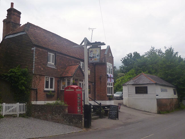 Fox & Goose, Greywell - in June 2014