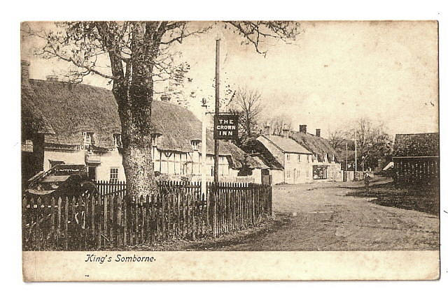 Crown Inn, Kings Somborne - early 1900s