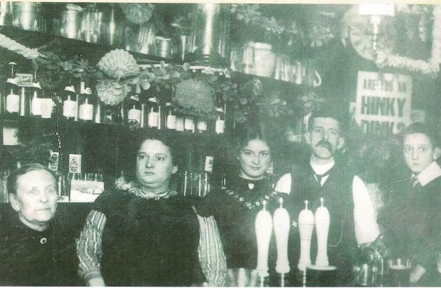 The Adamsons at the Old House at Home, 32 Bellevue Street, Southampton circa 1911