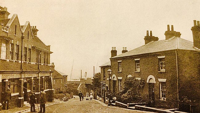 The Red Lion, Sea Road, Itchen (now Hill Street)