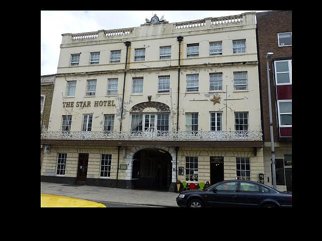 Star Hotel, 26 High Street, Southampton - in April 2014