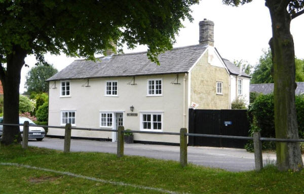 Cricketers, Lucas Lane, West End, Ashwell - in June 2011